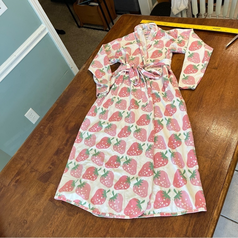 Monica + Andy Lounge Strawberry pink robe size xs/s organic cotton blend